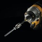 Pontas Toro de Impacto 2 x PH2 e Adaptador Magntico com Bloqueio Dewalt