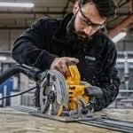 Serra Circular 1.600W - 65mm Profundidade - 190mm Dewalt DWE576K-QS