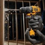 Berbequim Aparafusador sem escovas XR 12V Li-Ion 2Ah Dewalt DCD701D2-QW