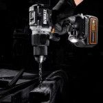 Berbequim Per McL 18V 90Nm com 2 Baterias Dewalt DCD85MP2T-QW