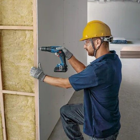 Aparafusadora c/ Batente Profundidade GTB 18V-45 2x4Ah PC+Gal18V40 L-Boxx Bosch Aparafusadora c/ Batente Profundidade GTB 18V-45 2x4Ah PC+Gal18V40 L-Boxx Bosch