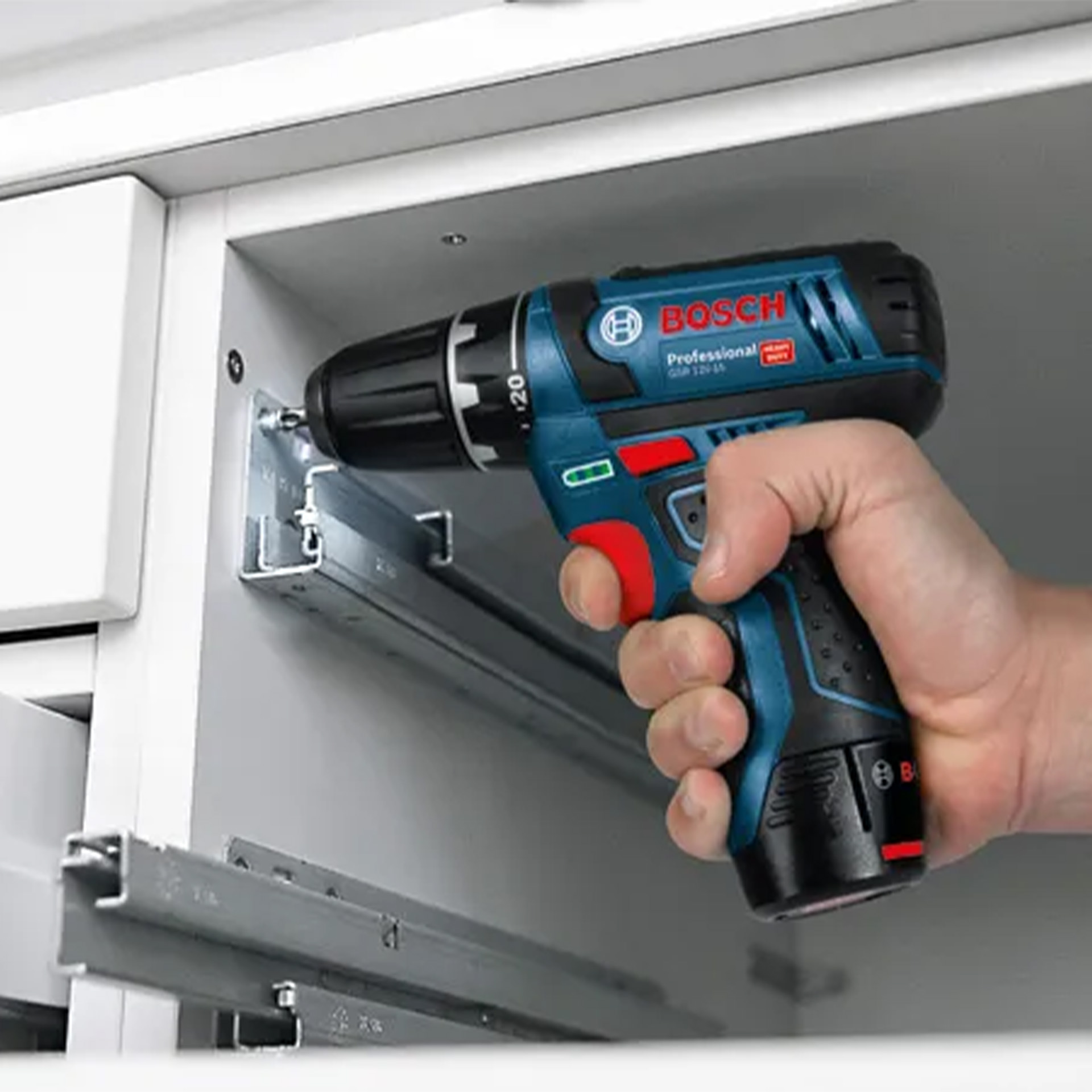 Aparafusadora GSR 12V-15 2x2Ah+Gal12V-20 Bolsa Bosch