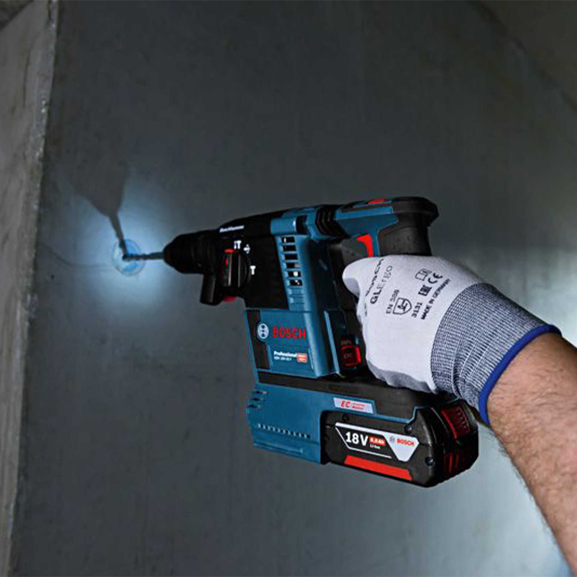 Martelo Perfurador SDS Plus GBH 18V-26F+2x6Ah L-Boxx Bosch