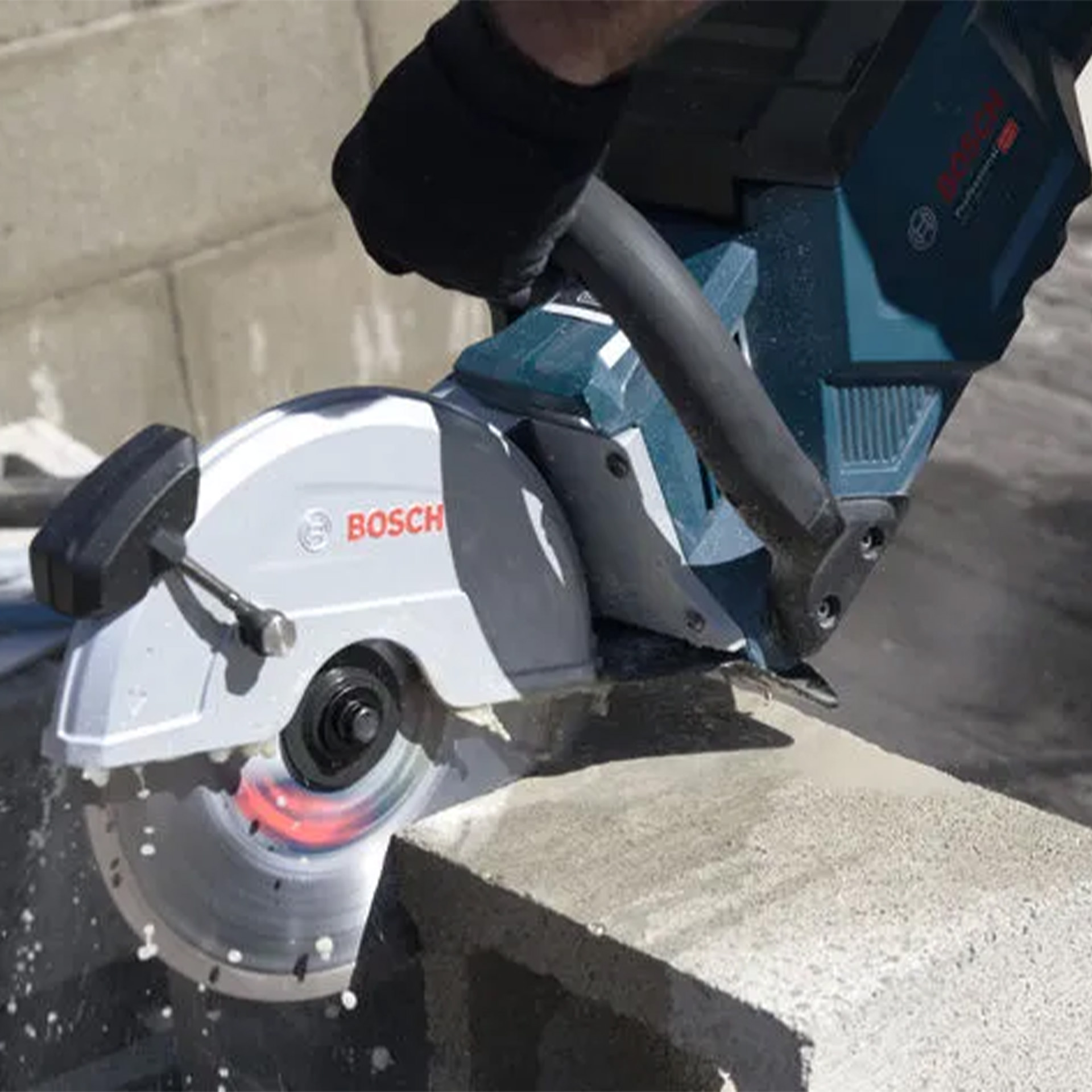 Serra de Corte GCS 18V-230 Cx Cart�o Bosch