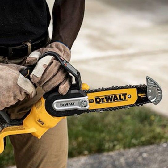 Serra de Podar sem Escovas XR 18V Li-Ion 5Ah Dewalt DCMPS520P1-QW Serra de Podar sem Escovas XR 18V Li-Ion 5Ah Dewalt DCMPS520P1-QW