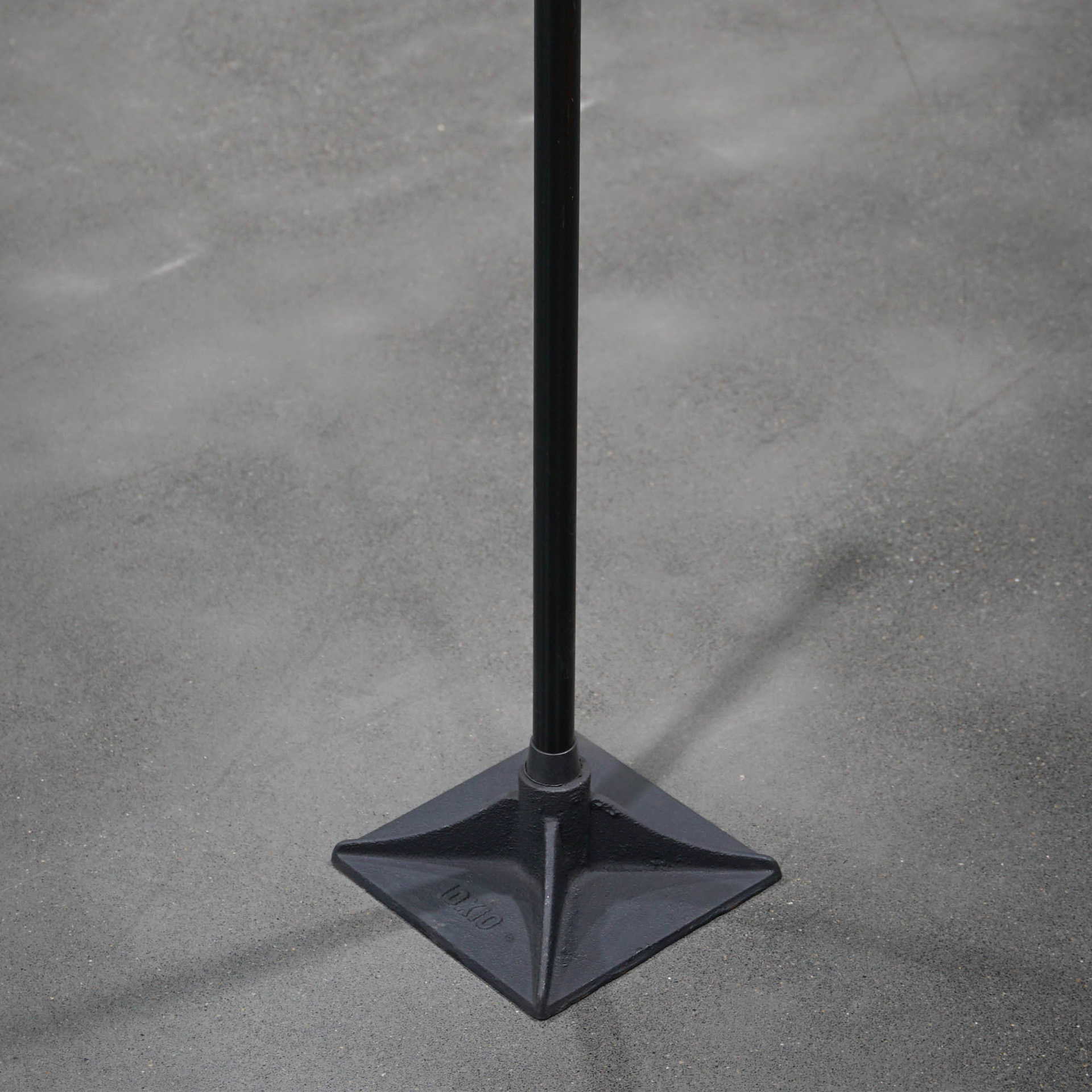 Compactador Manual para Bet�o Marcado Floorix (200X200 mm)