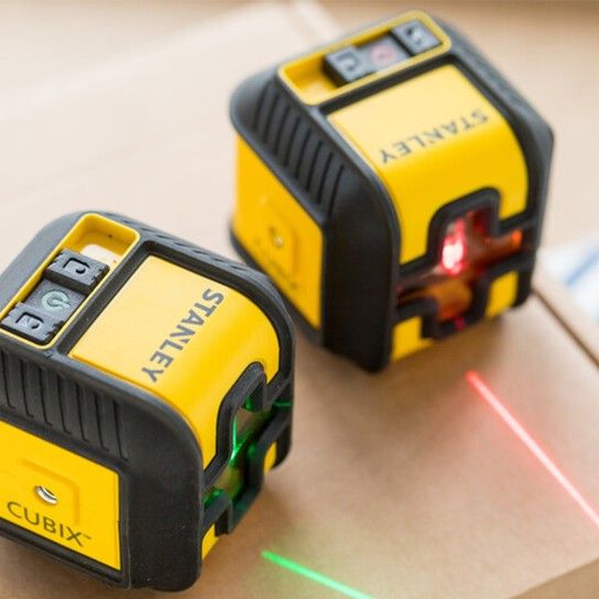 N�vel Laser em Cruz Verde Cubix Stanley STHT77499-1