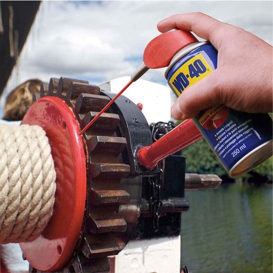 Spray Penetrante/ Lubrificante 250+40 ml Bico Duplo WD-40 Multi-Uso Spray Penetrante/ Lubrificante 250+40 ml Bico Duplo WD-40 Multi-Uso
